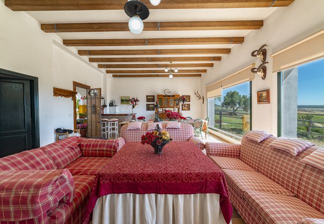 Villa en Arcos de la frontera - Alterhome precioso cortijo andaluz, con piscina privada y cerca del lago. Ideal para familias.