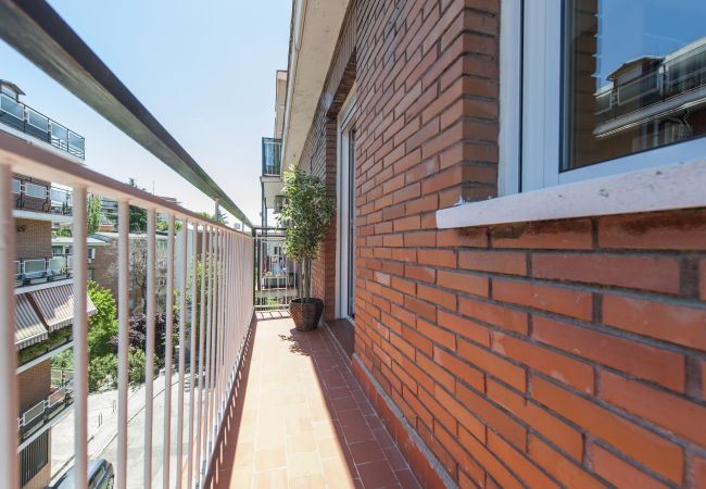 Apartamento en Madrid - Plaza de las Ventas II-Agradable apartamento cercano a la Plaza de Toros de Las Ventas Apartamento en Madrid - Plaza de las Ventas II-Agradable apartamento cercano a la Plaza de Toros de Las Ventas