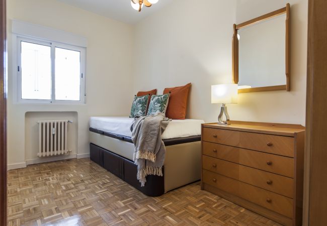 Apartamento en Madrid - Plaza de las Ventas II-Agradable apartamento cercano a la Plaza de Toros de Las Ventas Apartamento en Madrid - Plaza de las Ventas II-Agradable apartamento cercano a la Plaza de Toros de Las Ventas