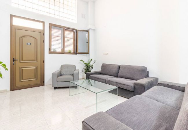 Apartamento en Las Palmas de Gran Canaria - Alterhome amplio apartamento Playa de las Canteras 