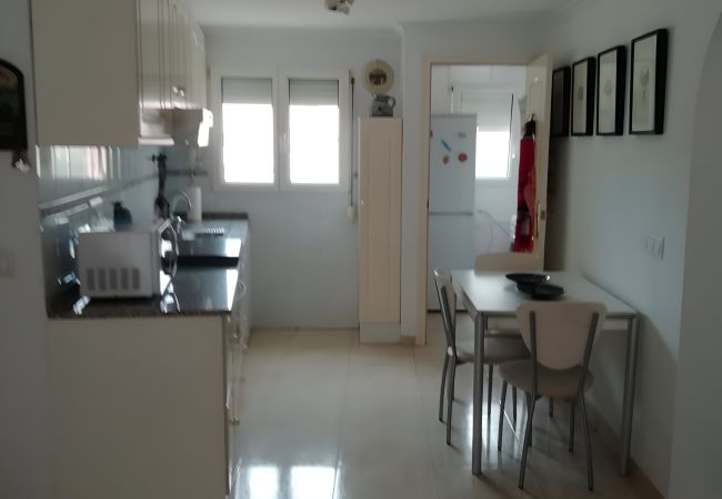 Apartamento en Denia - Dénia: Sol, Piscina y Relax en Familia Apartamento en Denia - Dénia: Sol, Piscina y Relax en Familia