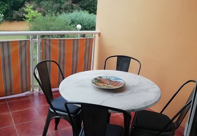 Apartamento en Denia - Dénia: Sol, Piscina y Relax en Familia Apartamento en Denia - Dénia: Sol, Piscina y Relax en Familia