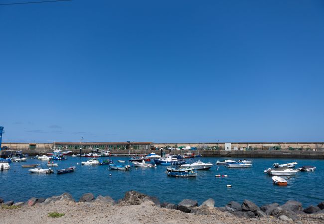 Apartamento en Candelaria - Casa Checha: Encanto y Brisa Marina a un Paso de la Playa Apartamento en Candelaria - Casa Checha: Encanto y Brisa Marina a un Paso de la Playa