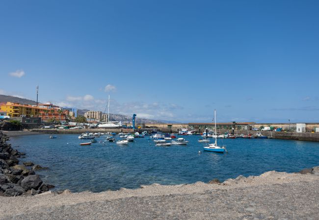 Apartamento en Candelaria - Casa Checha: Encanto y Brisa Marina a un Paso de la Playa Apartamento en Candelaria - Casa Checha: Encanto y Brisa Marina a un Paso de la Playa