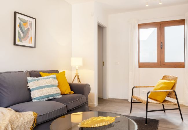 Apartamento en Candelaria - Casa Checha: Encanto y Brisa Marina a un Paso de la Playa Apartamento en Candelaria - Casa Checha: Encanto y Brisa Marina a un Paso de la Playa