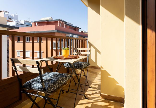 Apartamento en Candelaria - Casa Checha: Encanto y Brisa Marina a un Paso de la Playa Apartamento en Candelaria - Casa Checha: Encanto y Brisa Marina a un Paso de la Playa