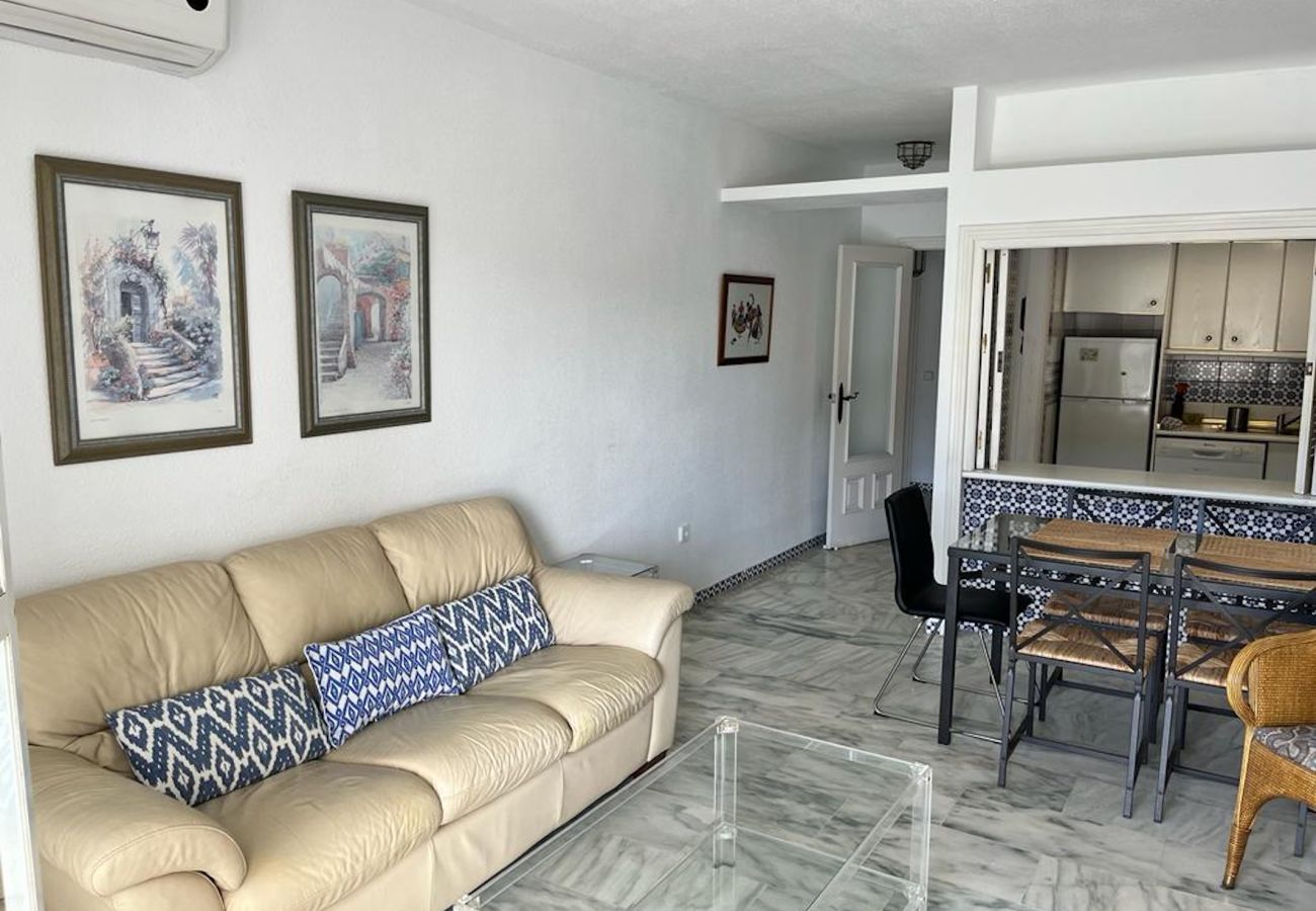 Apartamento en Fuengirola - Luminoso y con vistas increíbles | Apto en primera línea de playa