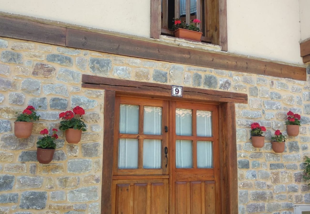 Casa en Camaleño - Casa Soles acogedora en Camaleño con vistas a Picos de Europa