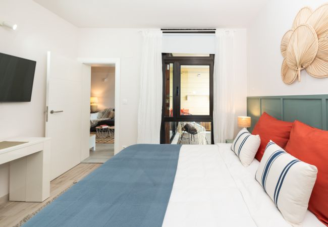 Apartamento en Arona - Costa del Silencio: Terraza privada  y piscina  Apartamento en Arona - Costa del Silencio: Terraza privada  y piscina