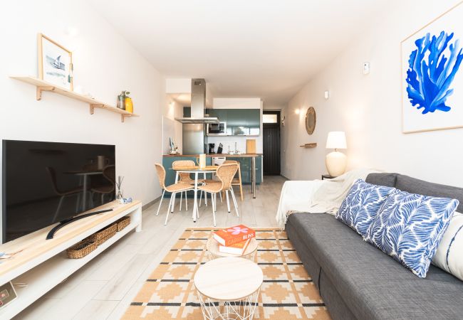 Apartamento en Arona - Costa del Silencio: Terraza privada  y piscina  Apartamento en Arona - Costa del Silencio: Terraza privada  y piscina
