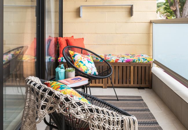 Apartamento en Arona - Costa del Silencio: Terraza privada  y piscina  Apartamento en Arona - Costa del Silencio: Terraza privada  y piscina