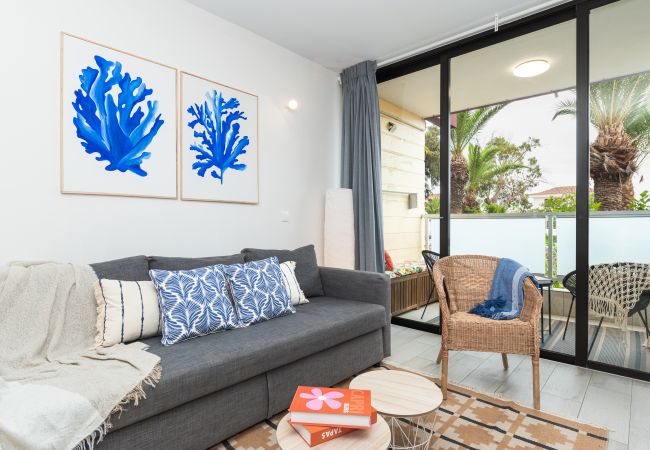 Apartamento en Arona - Costa del Silencio: Terraza privada  y piscina  Apartamento en Arona - Costa del Silencio: Terraza privada  y piscina