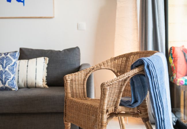 Apartamento en Arona - Costa del Silencio: Terraza privada  y piscina  Apartamento en Arona - Costa del Silencio: Terraza privada  y piscina