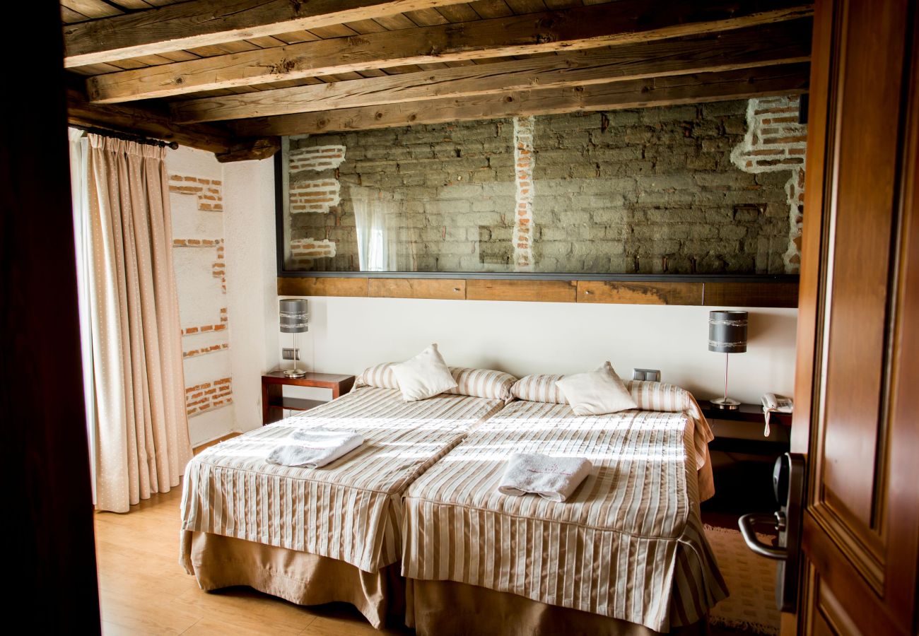 Casa rural en Velayos - Casa Rural Mudéjar con encanto cerca de Ávila