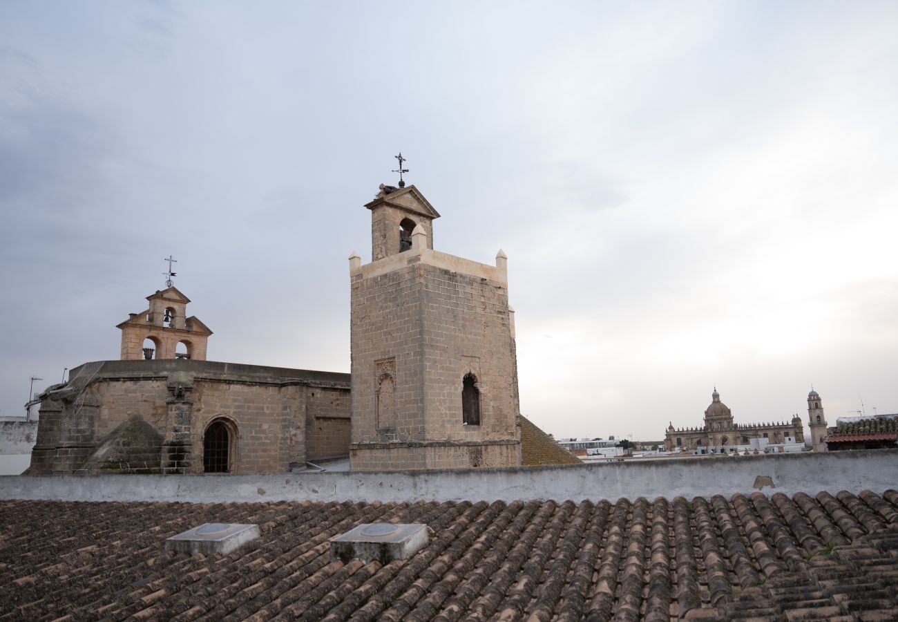 Apartamento en Jerez de la Frontera - Apartamento Familiar en Jerez con Terraza y Cerca de Todo