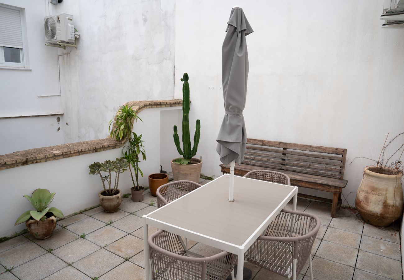 Apartamento en Jerez de la Frontera - Apartamento Familiar en Jerez con Terraza y Cerca de Todo