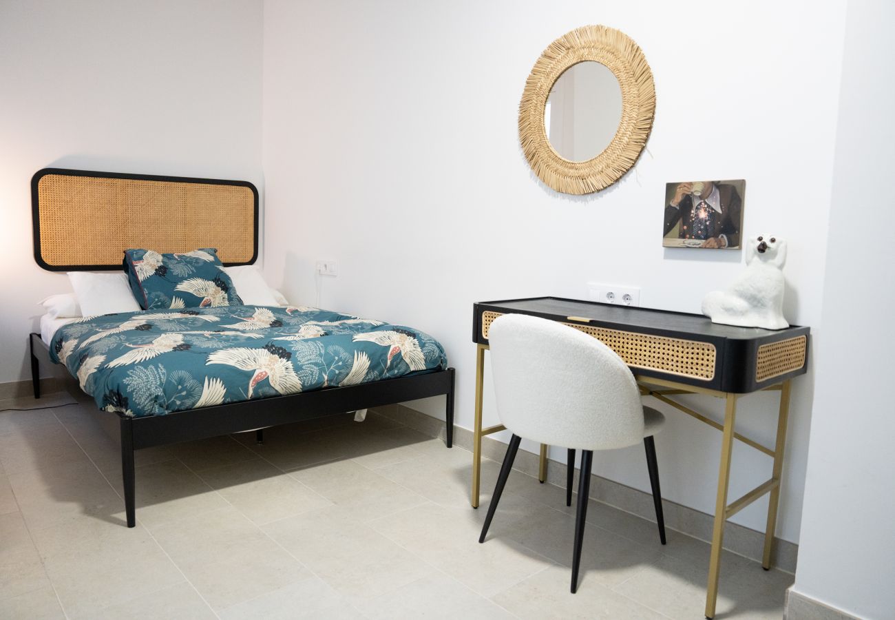 Apartamento en Jerez de la Frontera - Apartamento Familiar en Jerez con Terraza y Cerca de Todo