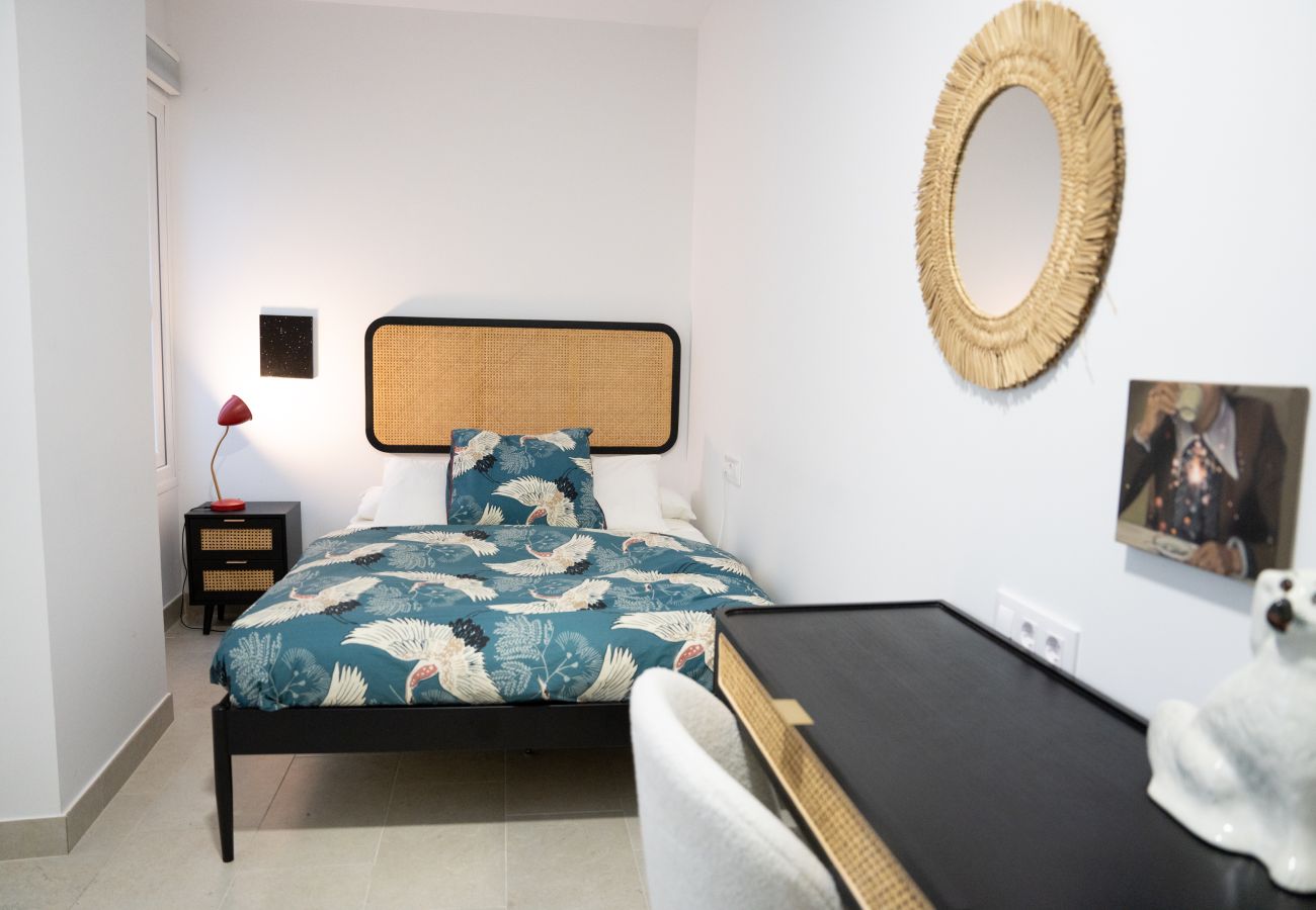 Apartamento en Jerez de la Frontera - Apartamento Familiar en Jerez con Terraza y Cerca de Todo