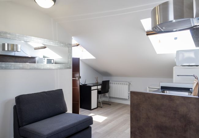 Estudio en Madrid - Ático en Madrid - Ideal para parejas Estudio en Madrid - Ático en Madrid - Ideal para parejas