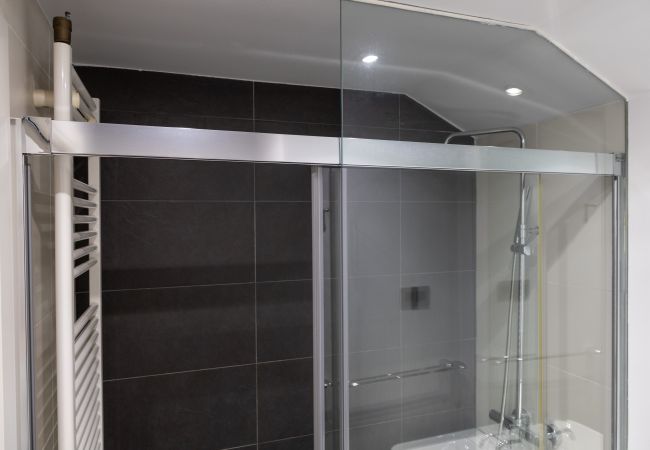 Estudio en Madrid - Ático en Madrid - Ideal para parejas Estudio en Madrid - Ático en Madrid - Ideal para parejas