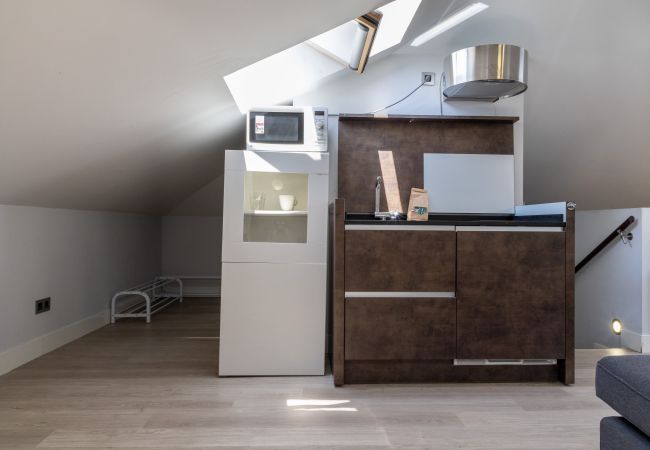 Estudio en Madrid - Ático en Madrid - Ideal para parejas Estudio en Madrid - Ático en Madrid - Ideal para parejas