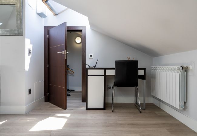Estudio en Madrid - Ático en Madrid - Ideal para parejas Estudio en Madrid - Ático en Madrid - Ideal para parejas