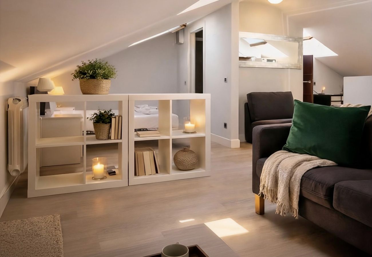 Estudio en Madrid - Ático en Madrid - Ideal para parejas