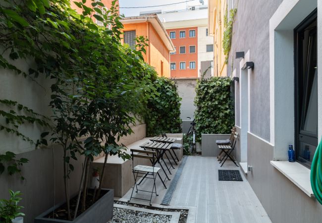 Alquiler por habitaciones en Madrid - Habitación en Madrid - Ideal para viajeros solos  Alquiler por habitaciones en Madrid - Habitación en Madrid - Ideal para viajeros solos