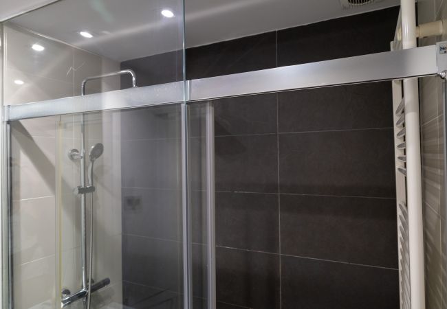 Alquiler por habitaciones en Madrid - Asombroso Alojamiento - Habitación en Madrid Alquiler por habitaciones en Madrid - Asombroso Alojamiento - Habitación en Madrid
