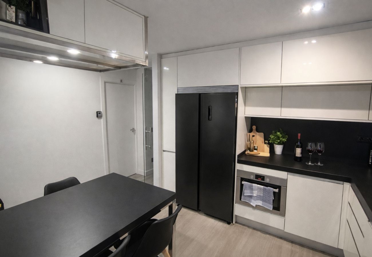 Apartamento en Madrid - Asombroso Alojamiento - Habitación en Madrid