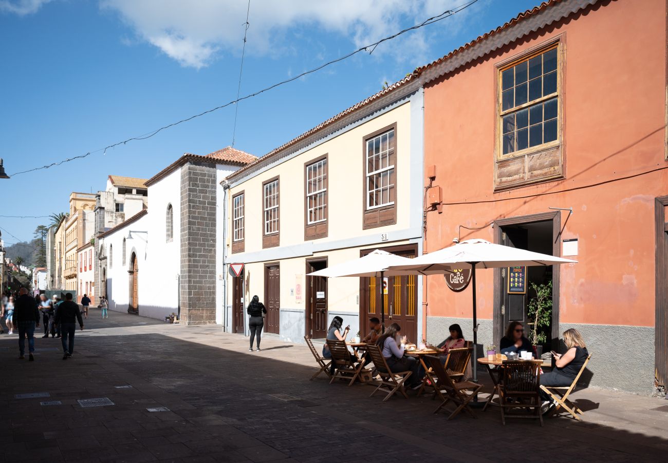 Casa adosada en San Cristobal de La Laguna - Casa Anik un apartamento tranquilo y bien ubicado en La Laguna. Tu  refugio en Tenerife! 