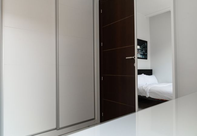 Alquiler por habitaciones en Madrid - Habitación cerca a Pilar de Zaragoza Alquiler por habitaciones en Madrid - Habitación cerca a Pilar de Zaragoza