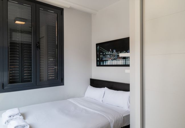 Alquiler por habitaciones en Madrid - Habitación cerca a Pilar de Zaragoza Alquiler por habitaciones en Madrid - Habitación cerca a Pilar de Zaragoza