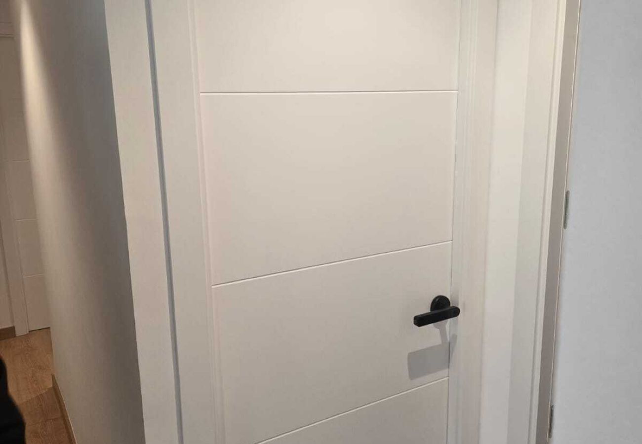 Alquiler por habitaciones en Madrid - Alójate en Chamartín | Comodidad y Ubicación Ideal
