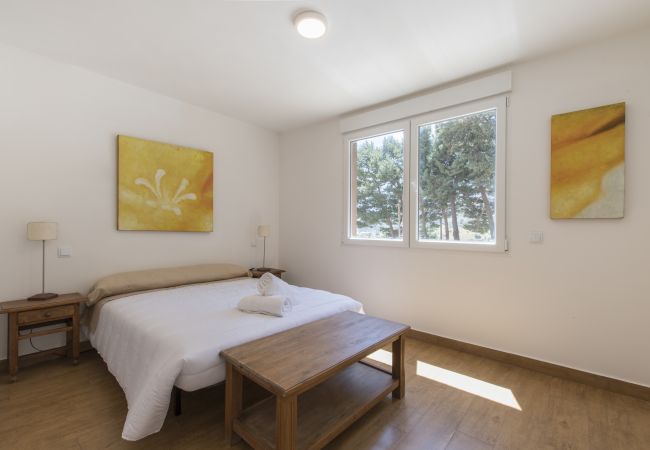 Apartamento en Ávila - El Cuartel: Vive la Paz en el Corazón de Ávila Apartamento en Ávila - El Cuartel: Vive la Paz en el Corazón de Ávila