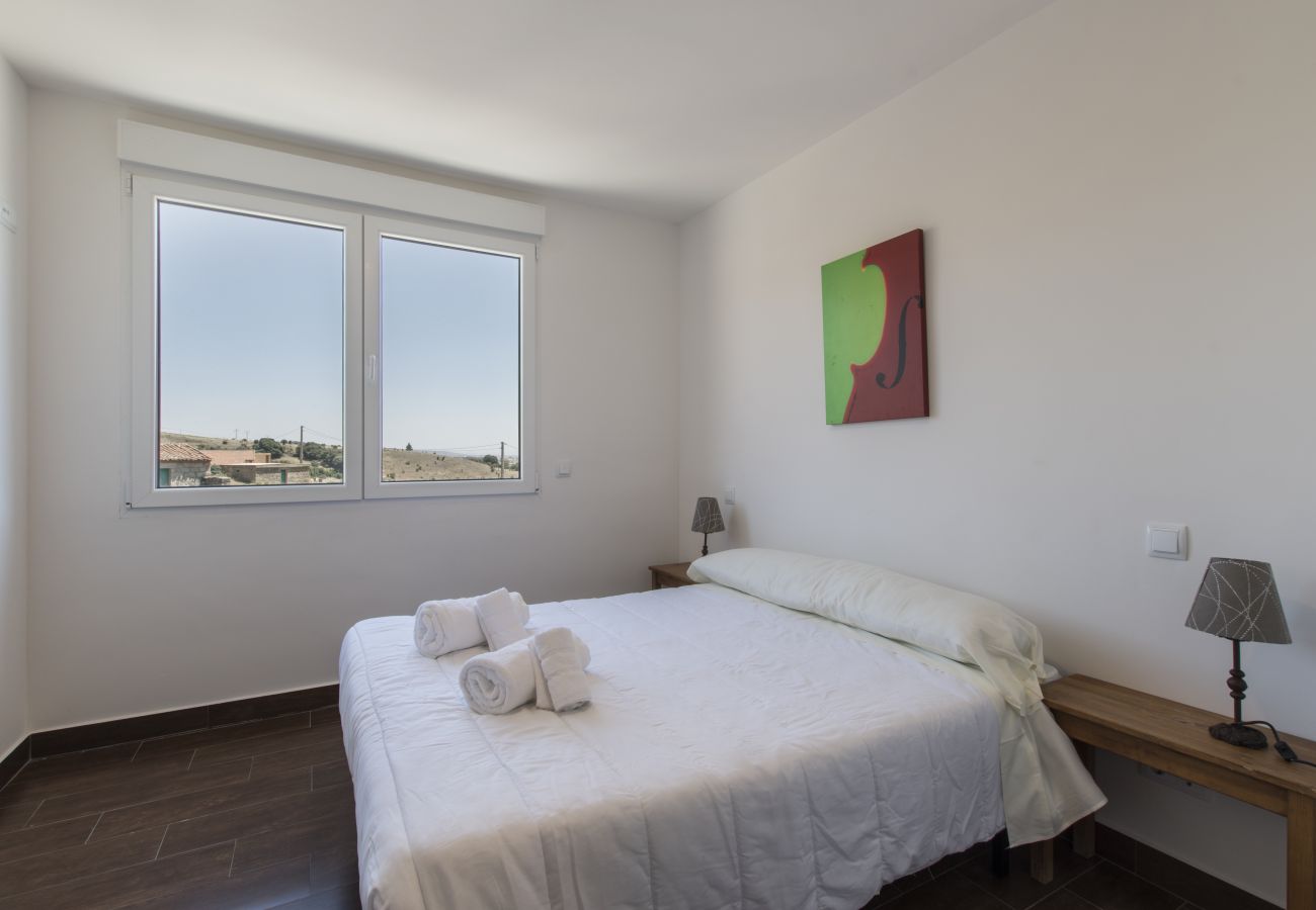 Apartamento en Ávila - Vive Ávila: encanto rural y aire puro 🌾🌞