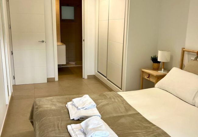 Apartamento en Denia - Amaneceres Mediterráneos con Terraza y Piscina Apartamento en Denia - Amaneceres Mediterráneos con Terraza y Piscina