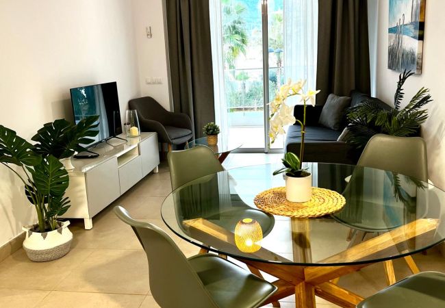 Apartamento en Denia - Amaneceres Mediterráneos con Terraza y Piscina Apartamento en Denia - Amaneceres Mediterráneos con Terraza y Piscina