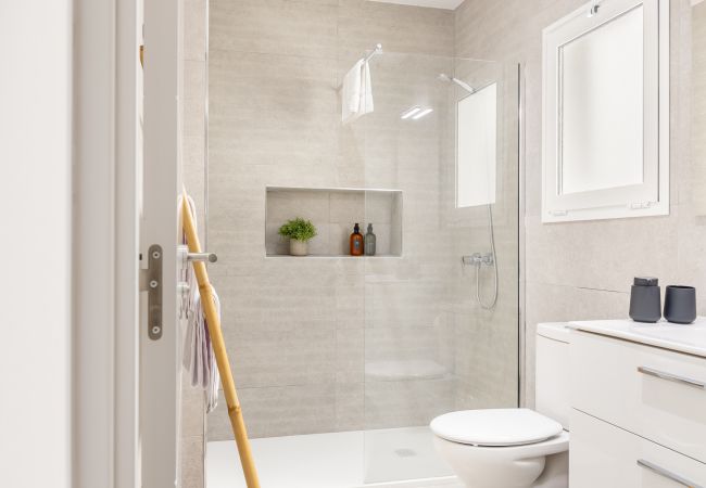 Apartamento en San Cristobal de La Laguna - Refugio Chic con Luz Natural en La Laguna Apartamento en San Cristobal de La Laguna - Refugio Chic con Luz Natural en La Laguna