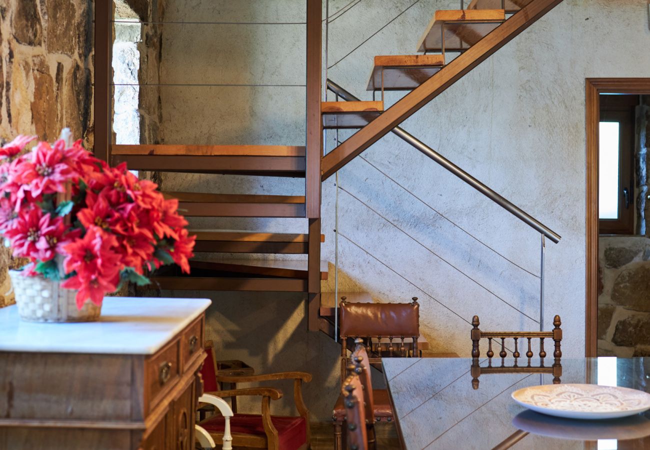 Casa rural en Peñalba - Complejo Fanega · Naturaleza, confort y piscina en Peñalba ✨