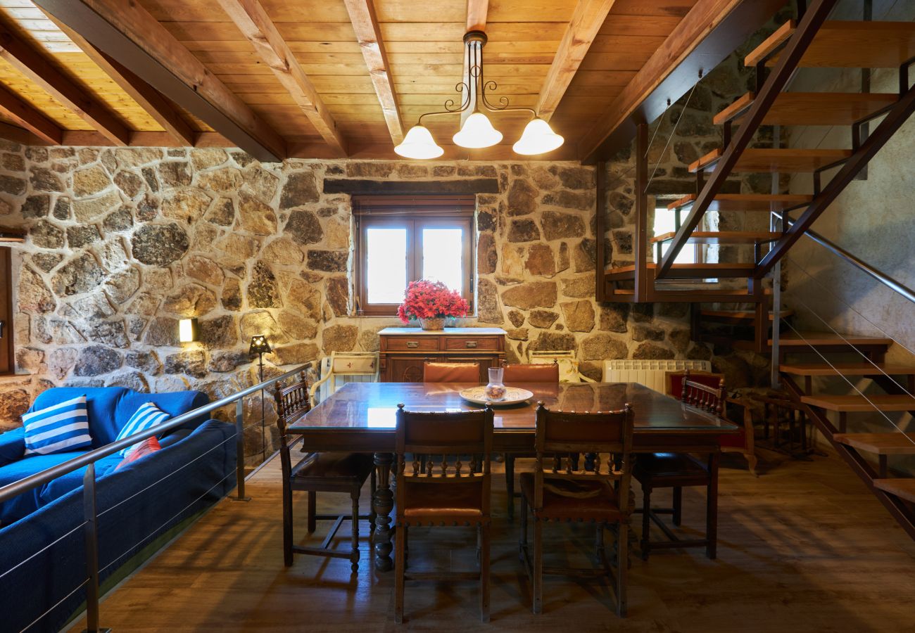 Casa rural en Peñalba - Complejo Fanega · Naturaleza, confort y piscina en Peñalba ✨