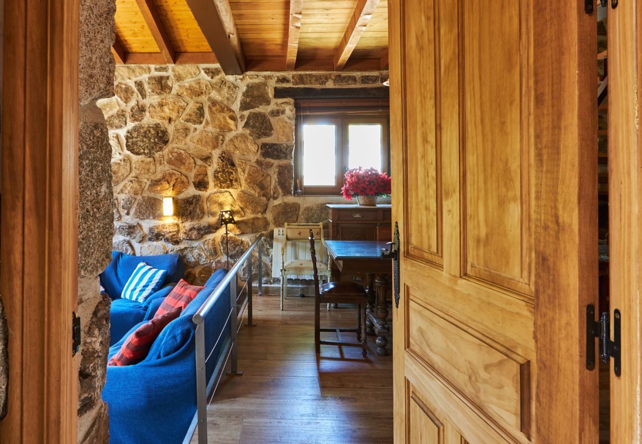 Casa rural en Peñalba - Complejo Fanega · Naturaleza, confort y piscina en Peñalba ✨