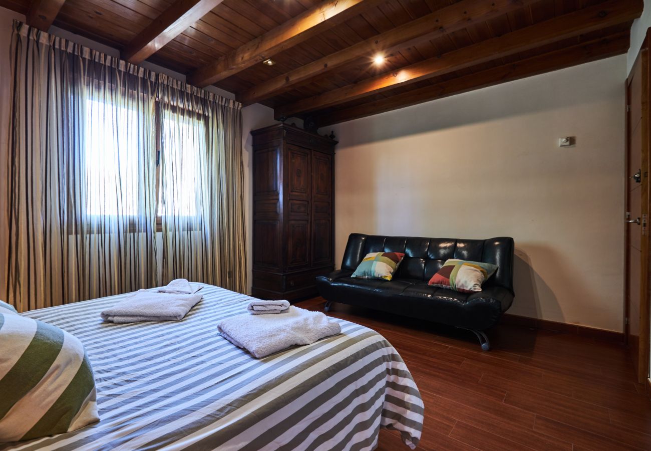 Casa rural en Peñalba - Complejo Fanega · Naturaleza, confort y piscina en Peñalba ✨