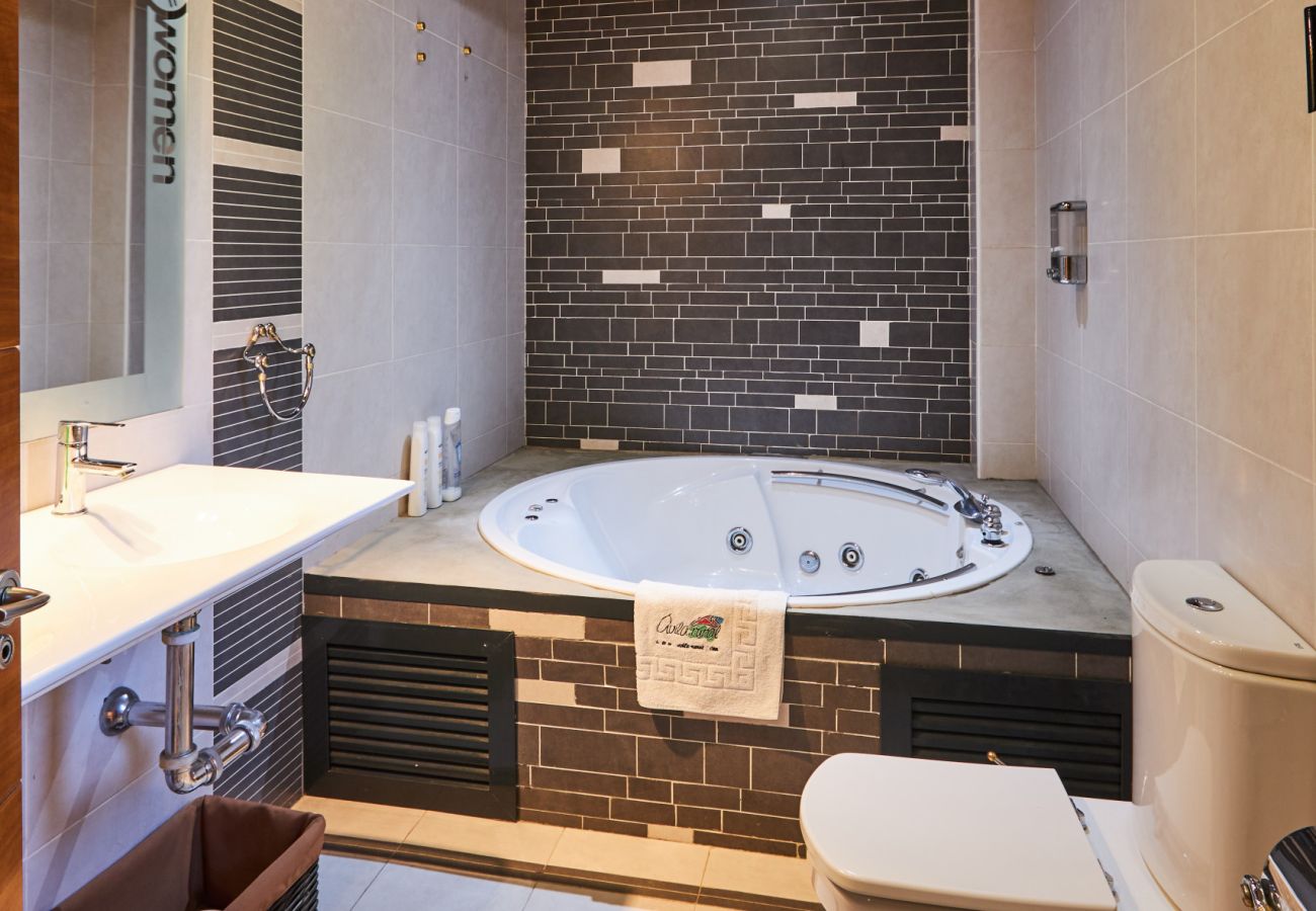 Casa rural en Peñalba - Complejo Fanega · Naturaleza, confort y piscina en Peñalba ✨