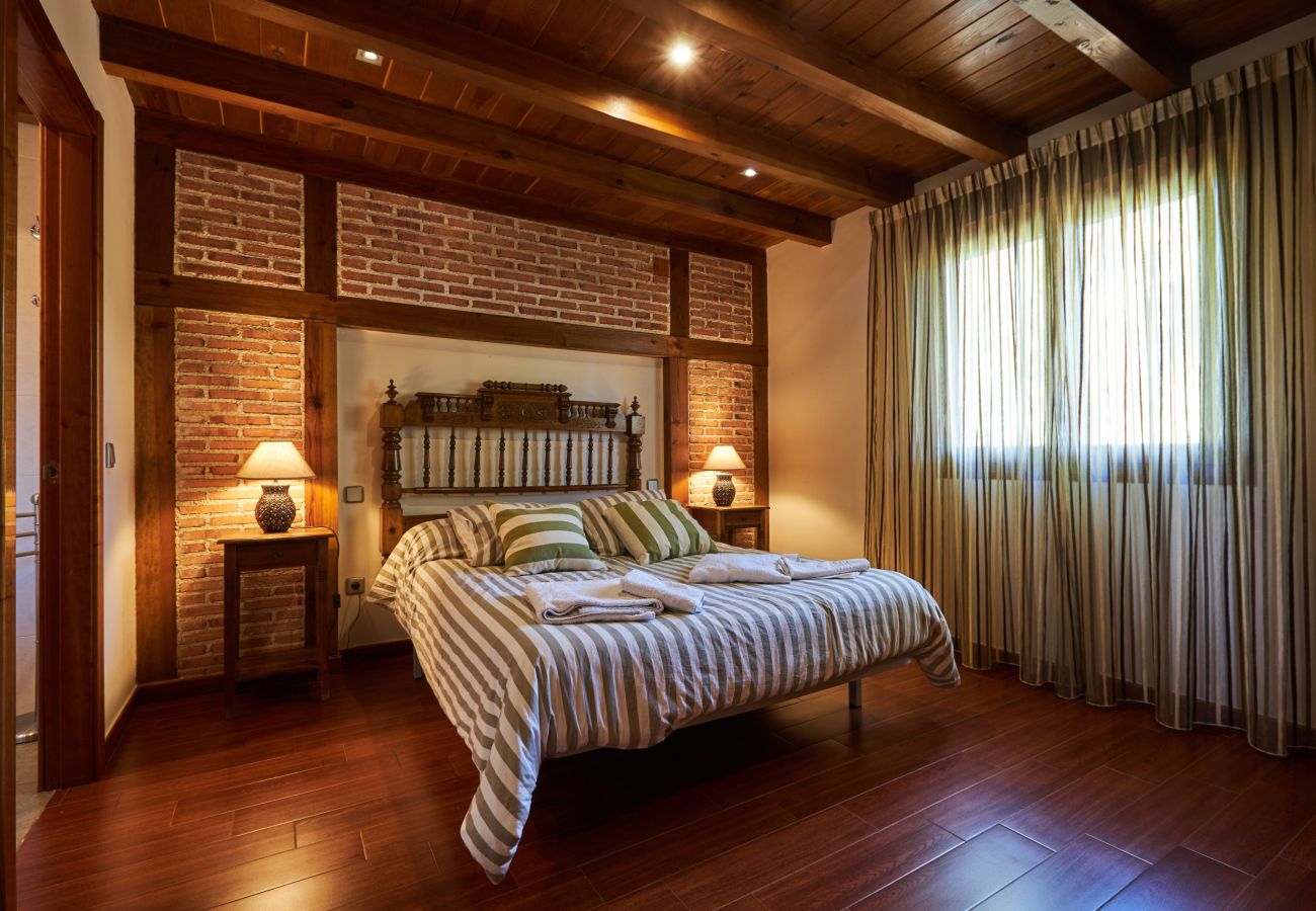 Casa rural en Peñalba - Complejo Fanega · Naturaleza, confort y piscina en Peñalba ✨