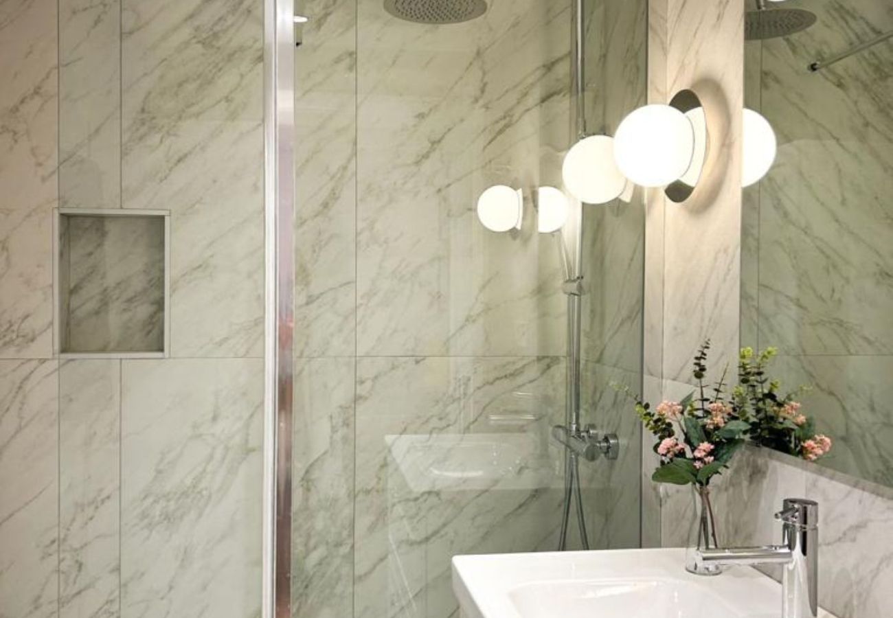 Apartamento en Madrid - Apartamento Céntrico en La Latina – Ideal para Trabajo o Estudio