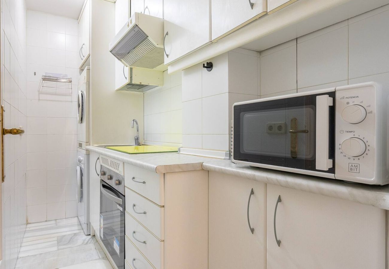 Apartamento en Madrid - Acogedor Apartamento en La Latina – Ideal para Trabajar o Estudiar