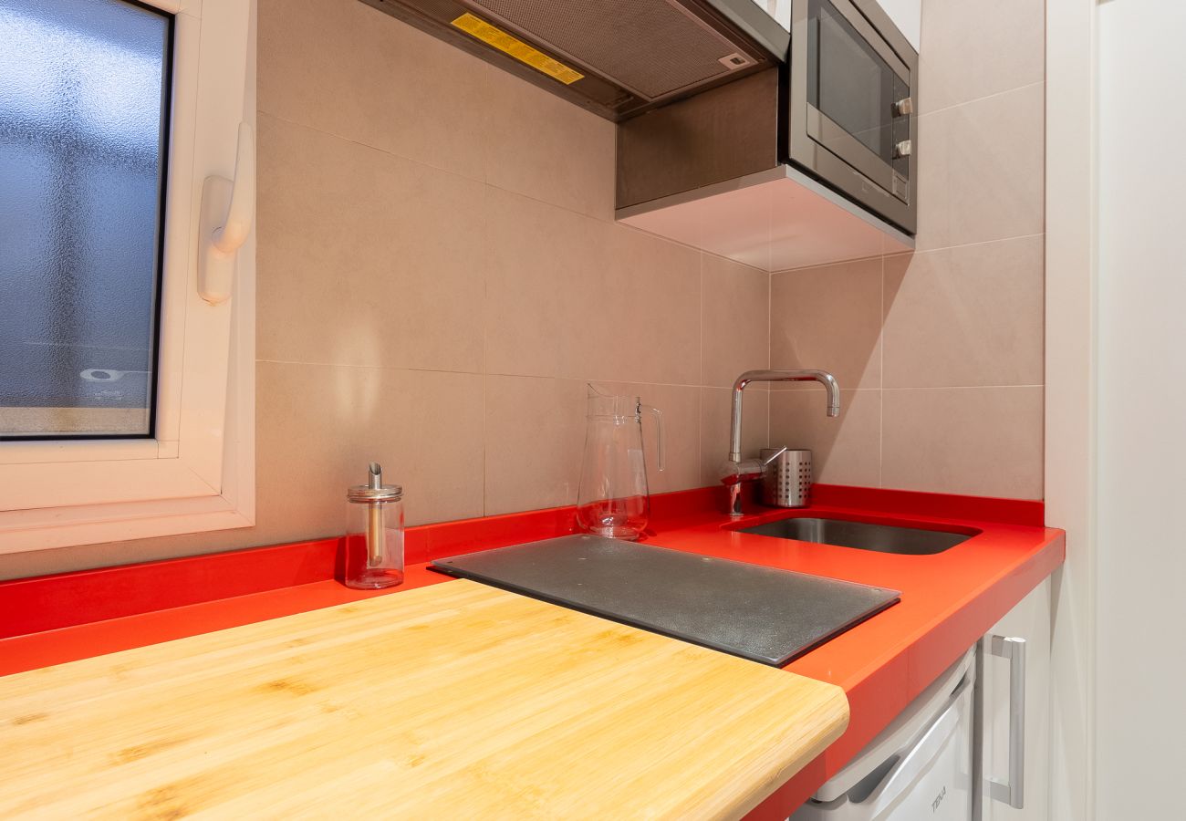 Apartamento en Madrid - Studio in Barrio de las Letras – Work or Study