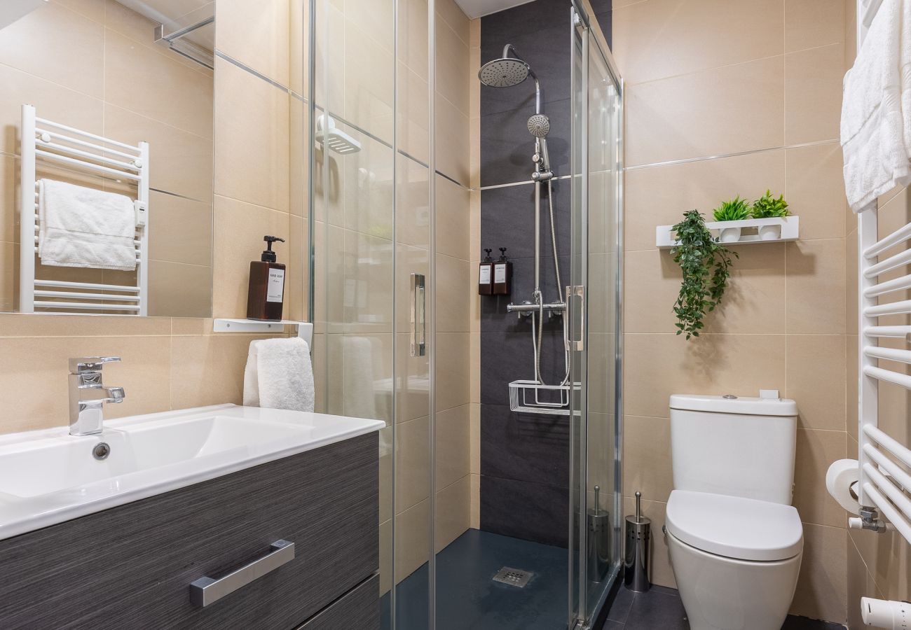 Apartamento en Madrid - Central Flat next to Gran Vía – Work or Study