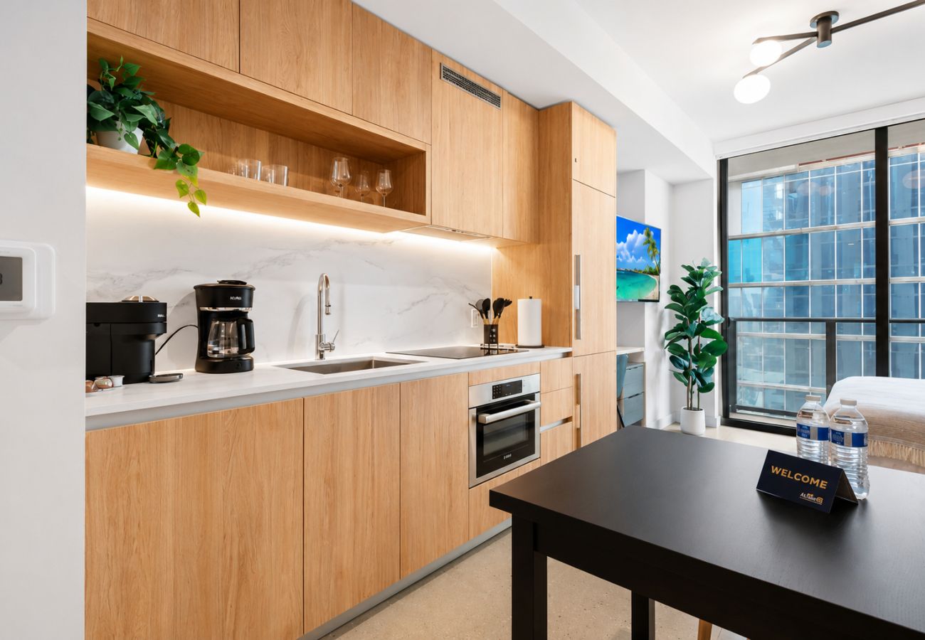 Estudio en Miami - The Crosby · Miami Worldcenter 2406